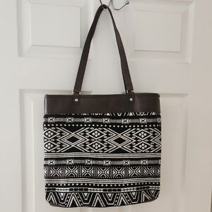 Thirty-One Black and White Geometric Tote